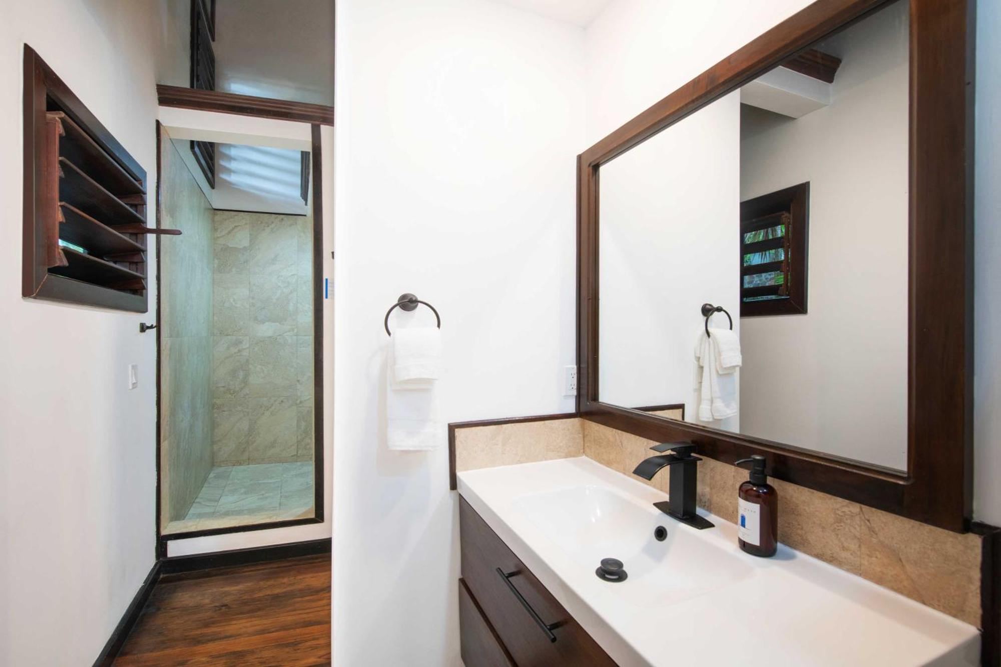Puerta Azul Hotel Sandy Bay Room photo